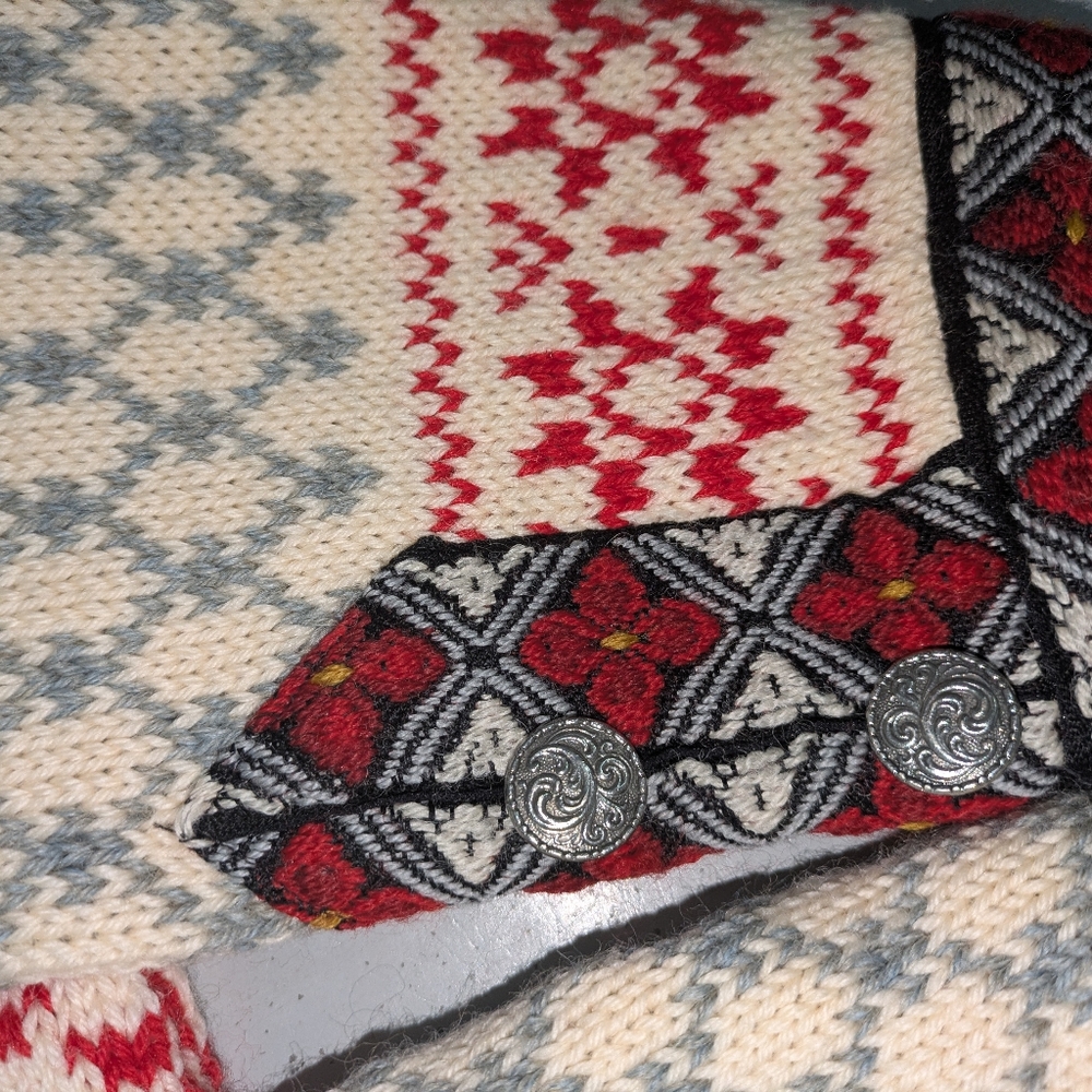 Dale of Norway Pure Wool Metal Clasp Vintage Sweater Cardigan Size Large - Picture 6 of 7